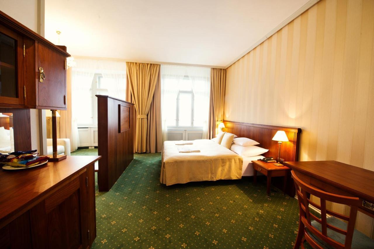 Hotel Slavie Пельгржимов Экстерьер фото